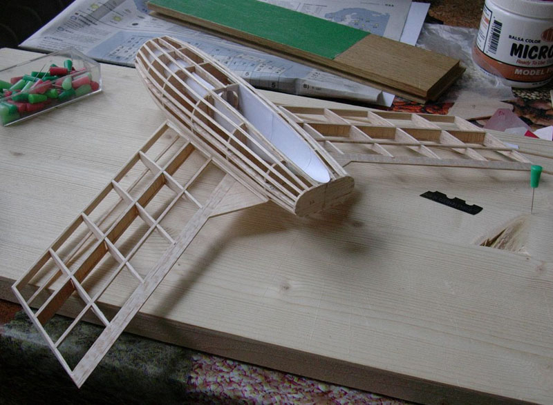  building and photo Ruja