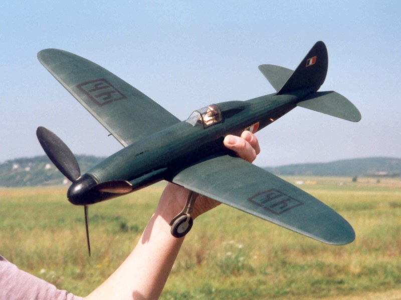 Macchi (built by: Petr Mikulášek, photo: Felda)  