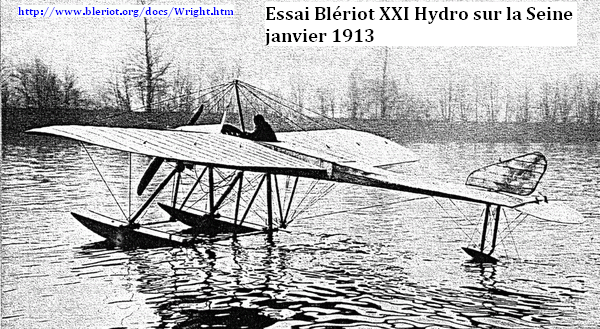 leriot při pojíždění na hladině Seiny v lednu 1913