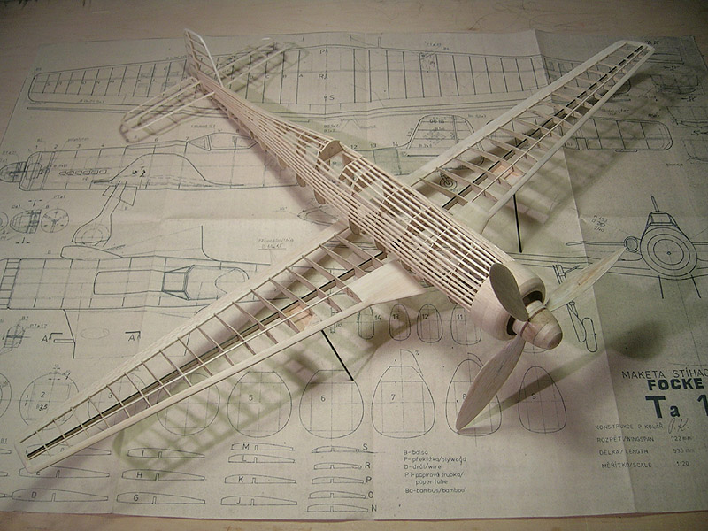 FW Ta 152H 1.20.jpg