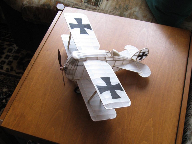 DFW T28 Floh (stavba a foto: D. Paskevič)